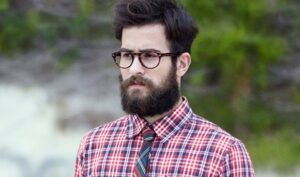 28 Short Boxed Beard Styles for a Sharp Look