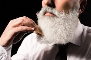 maintain long beard