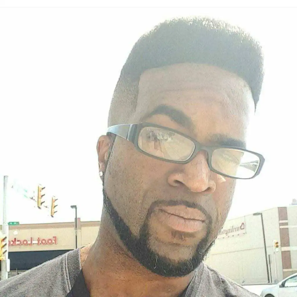 Black Corporate Beard Chin Strap Clean Detailing