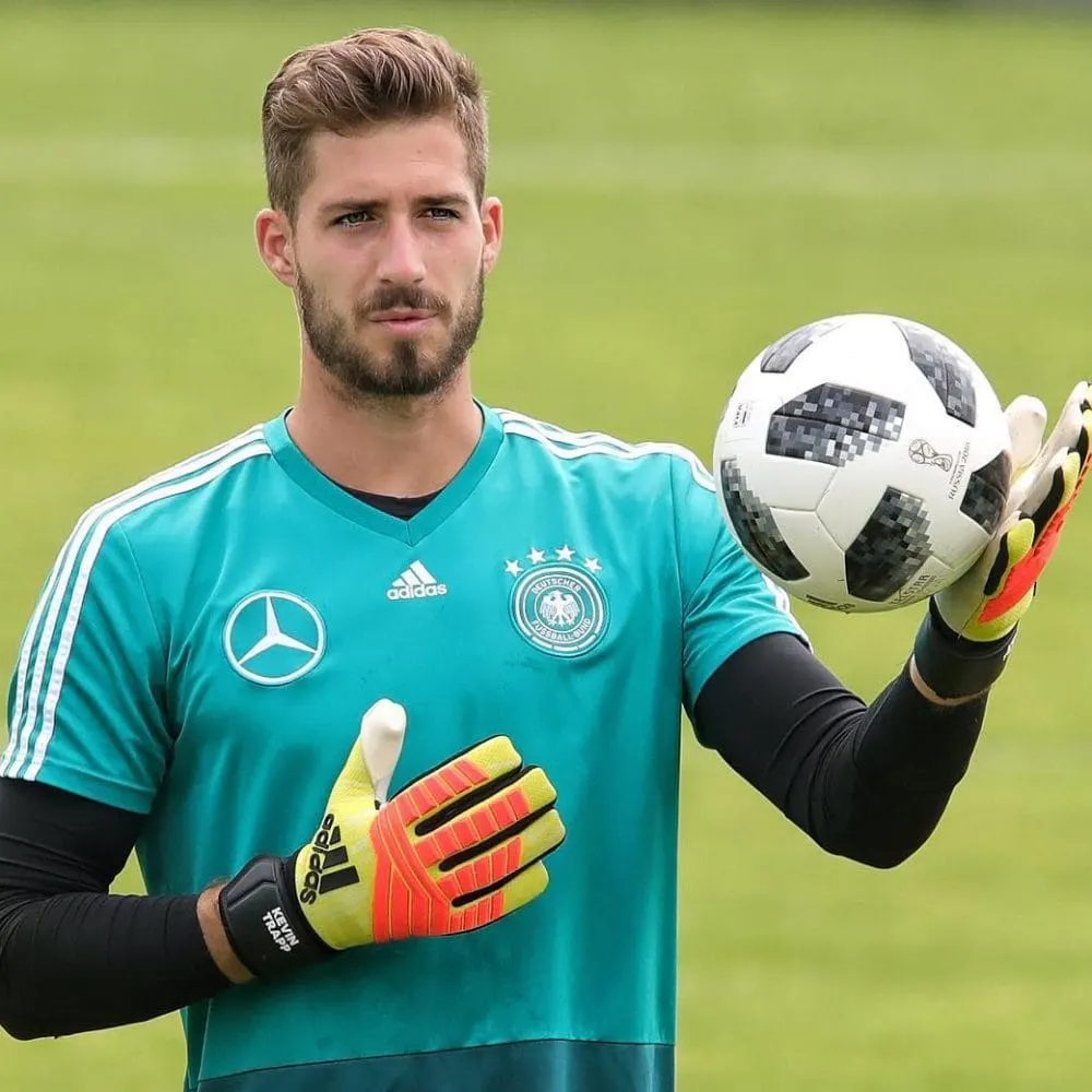 Kevin Trapp beard plus hairstyle