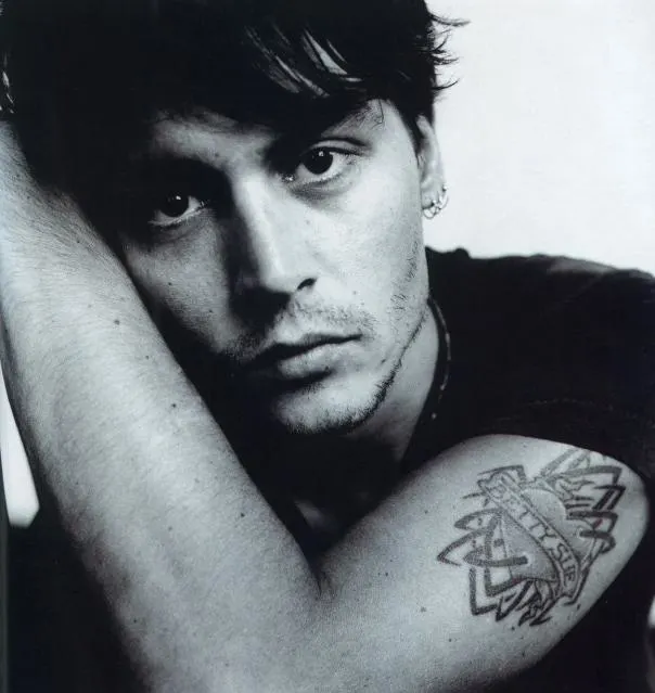 Johnny Depp's Medium Patchy Stubble