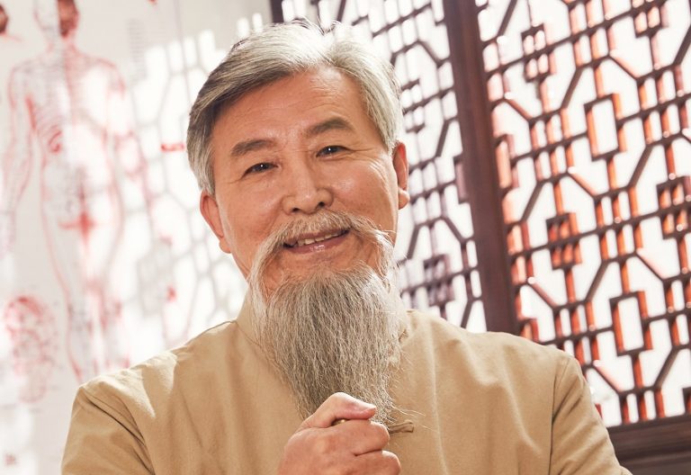 15 Most Popular Fu Manchu Mustache Styles of All Time