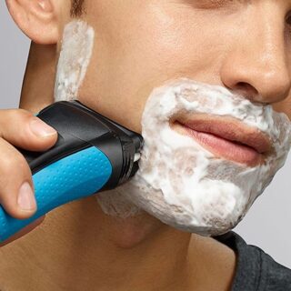 Can You Use Shaving Cream with an Electric Razor