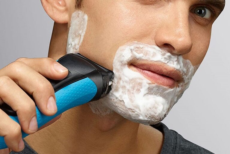 Can You Use Shaving Cream with an Electric Razor