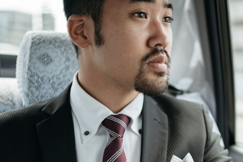japanese man with circle beard