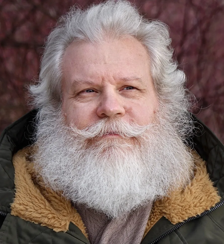 Bushy white verdi beard