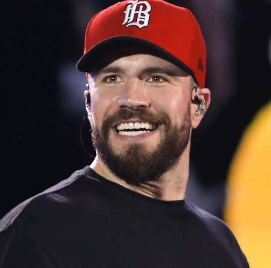 Country Singer Sam Hunt With Beard
