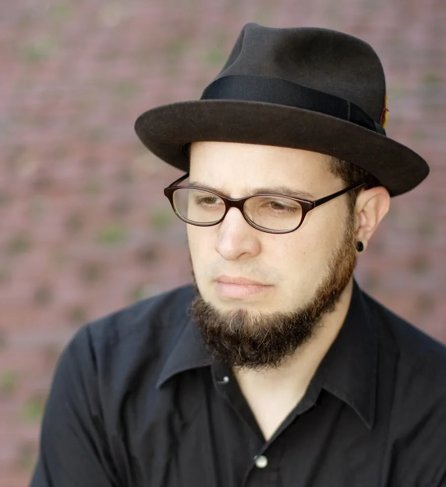 amish beard for men with glasses