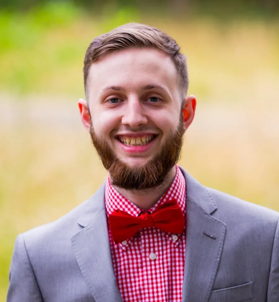 beard style for groom in wedding