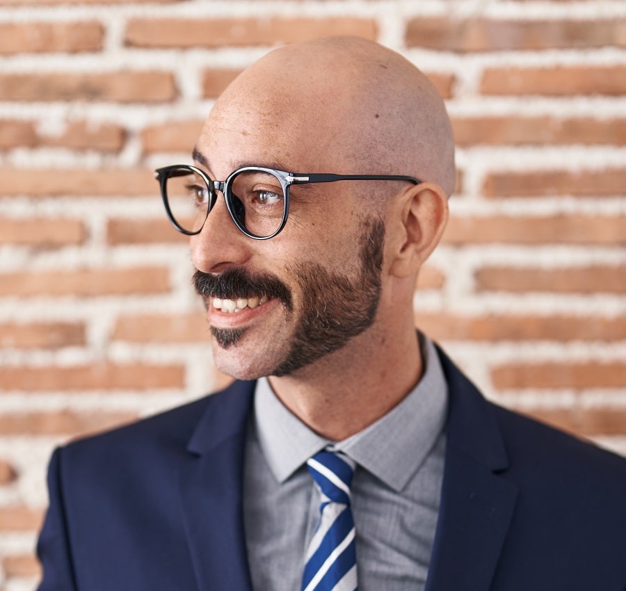 beard style with glasses for bald men