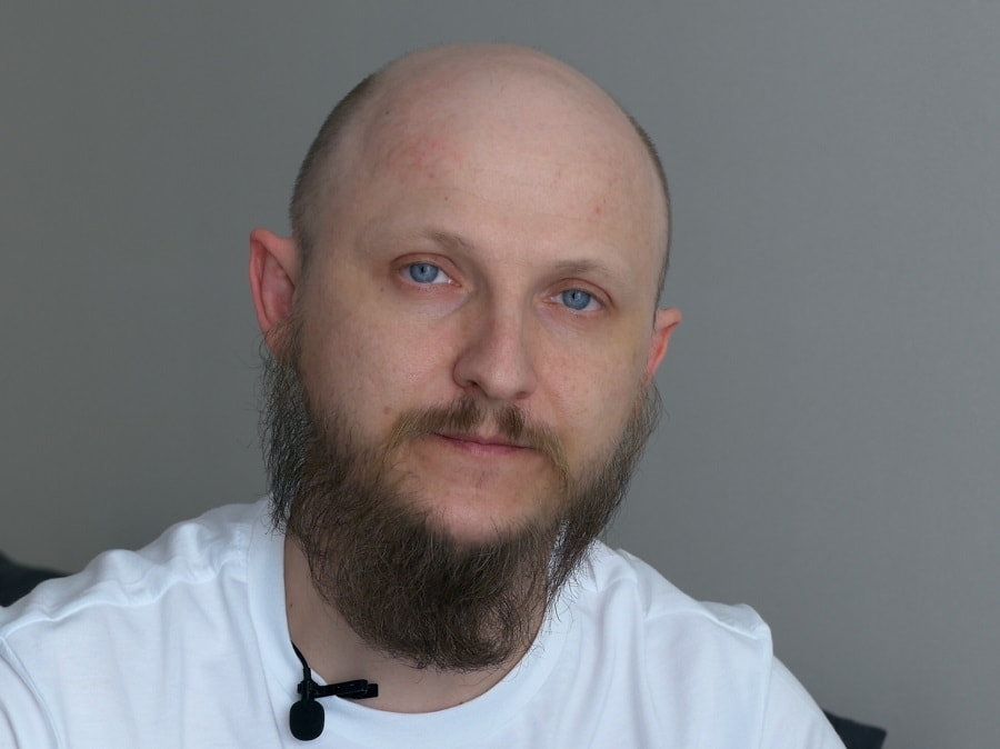 chin curtain beard for round face and bald head