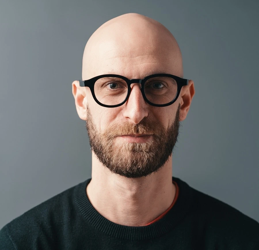 short beard for bald men with glasses