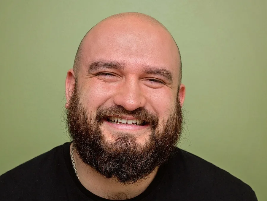 thick beard for round face and bald head