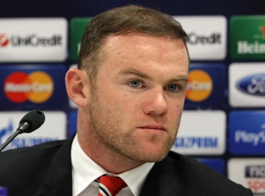 wayne rooney with stubble beard