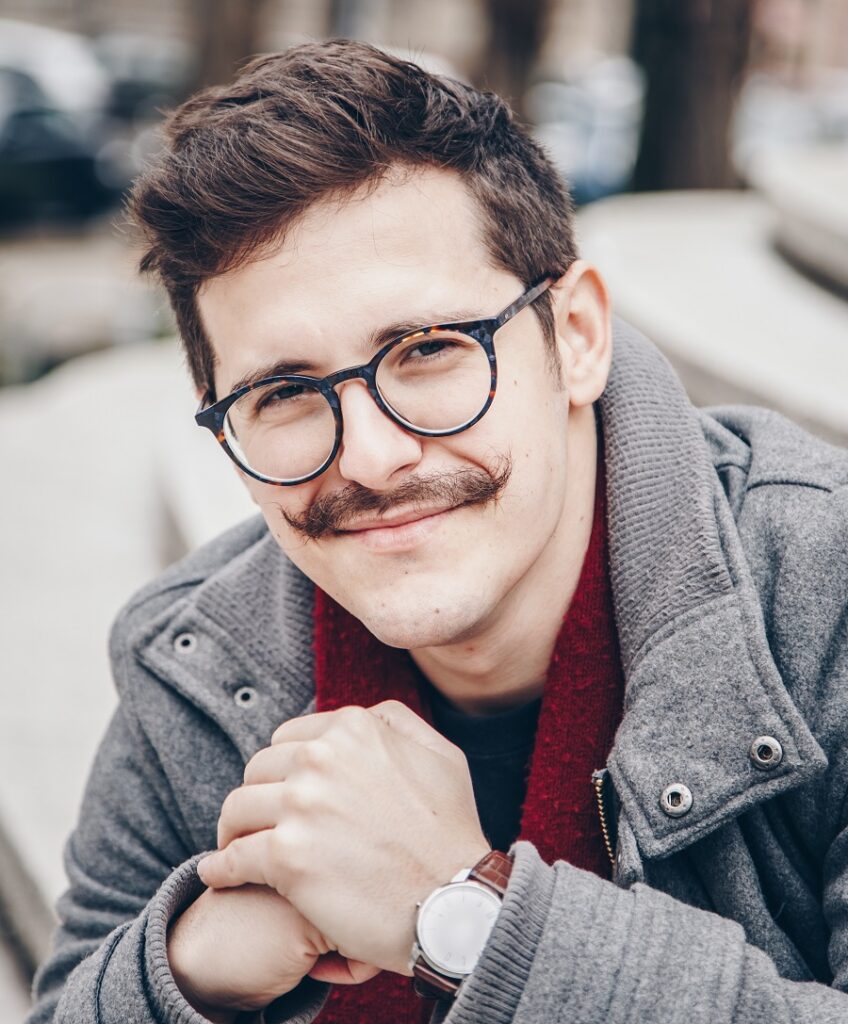 how to trim mustache to style it