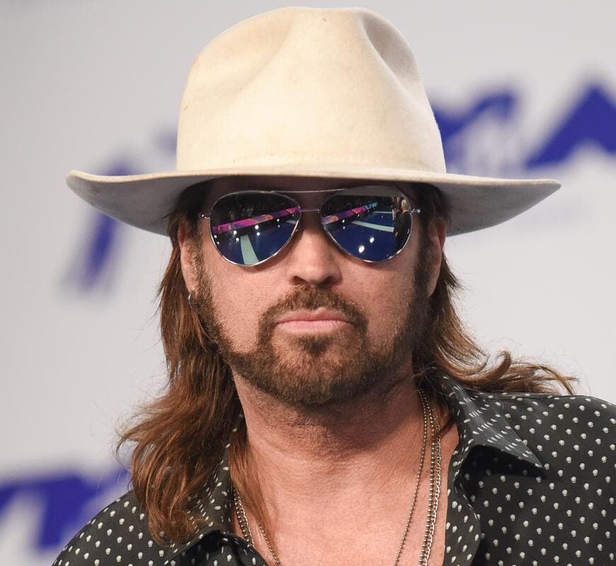 13 Country Singers With Long Hair And Cool Beard Styles