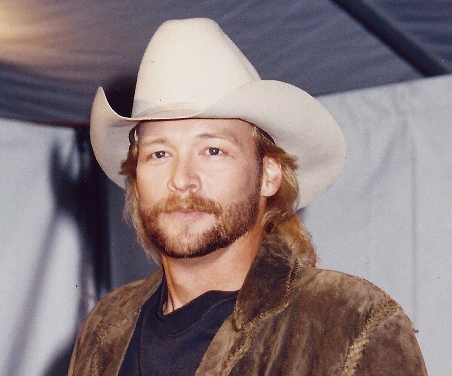 country singer Alan Jackson with long hair and beard