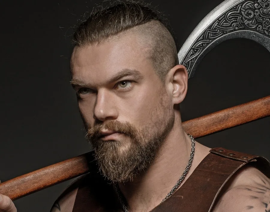pointed viking beard