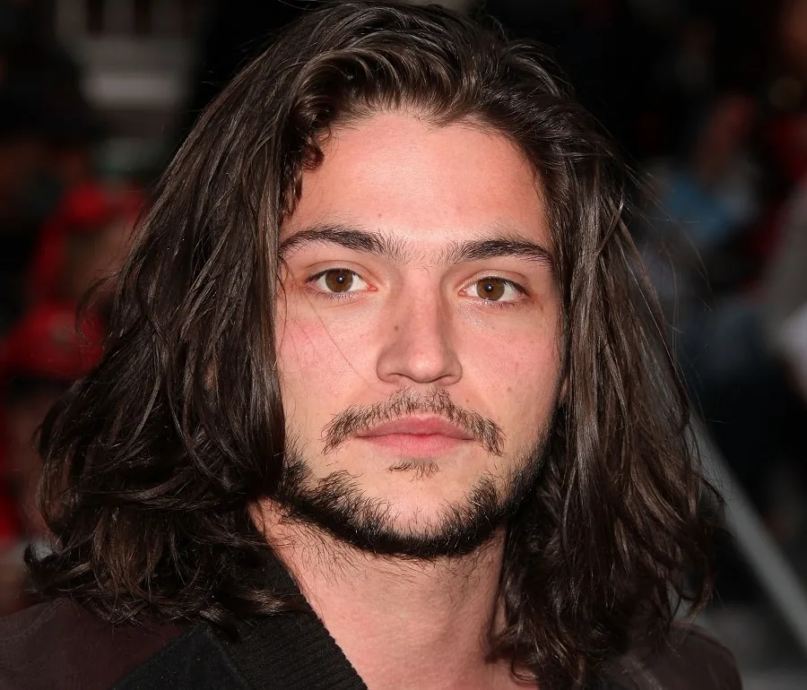 young actor Thomas McDonell with 7mm short beard